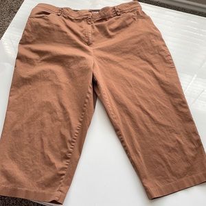 White Stag stretch women’s plus size brown capris